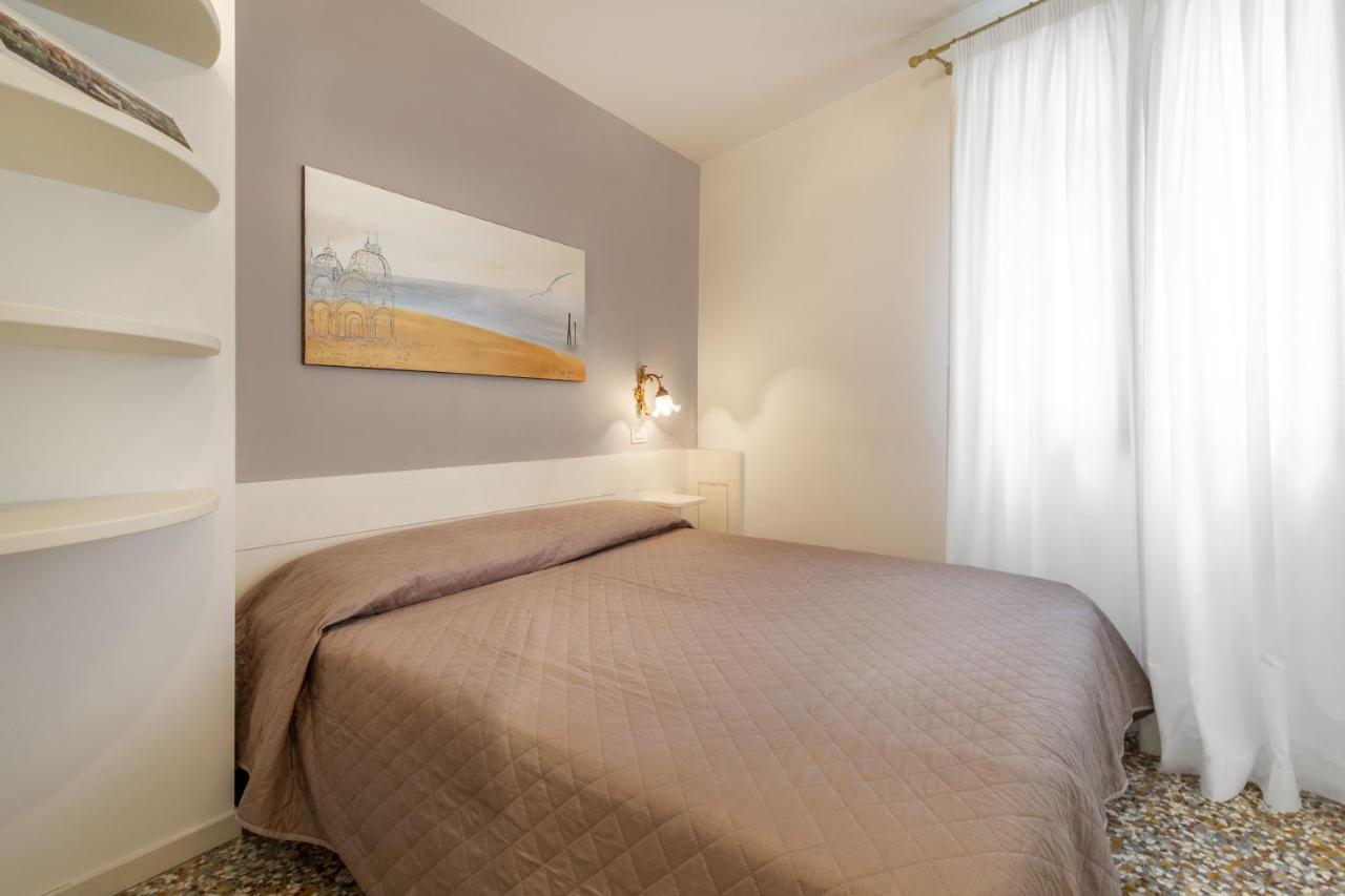 Friari Suite-Luxury Apt. Close To Rialto Bridge Velence Kültér fotó