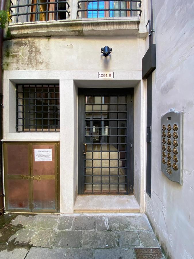 Friari Suite-Luxury Apt. Close To Rialto Bridge Velence Kültér fotó
