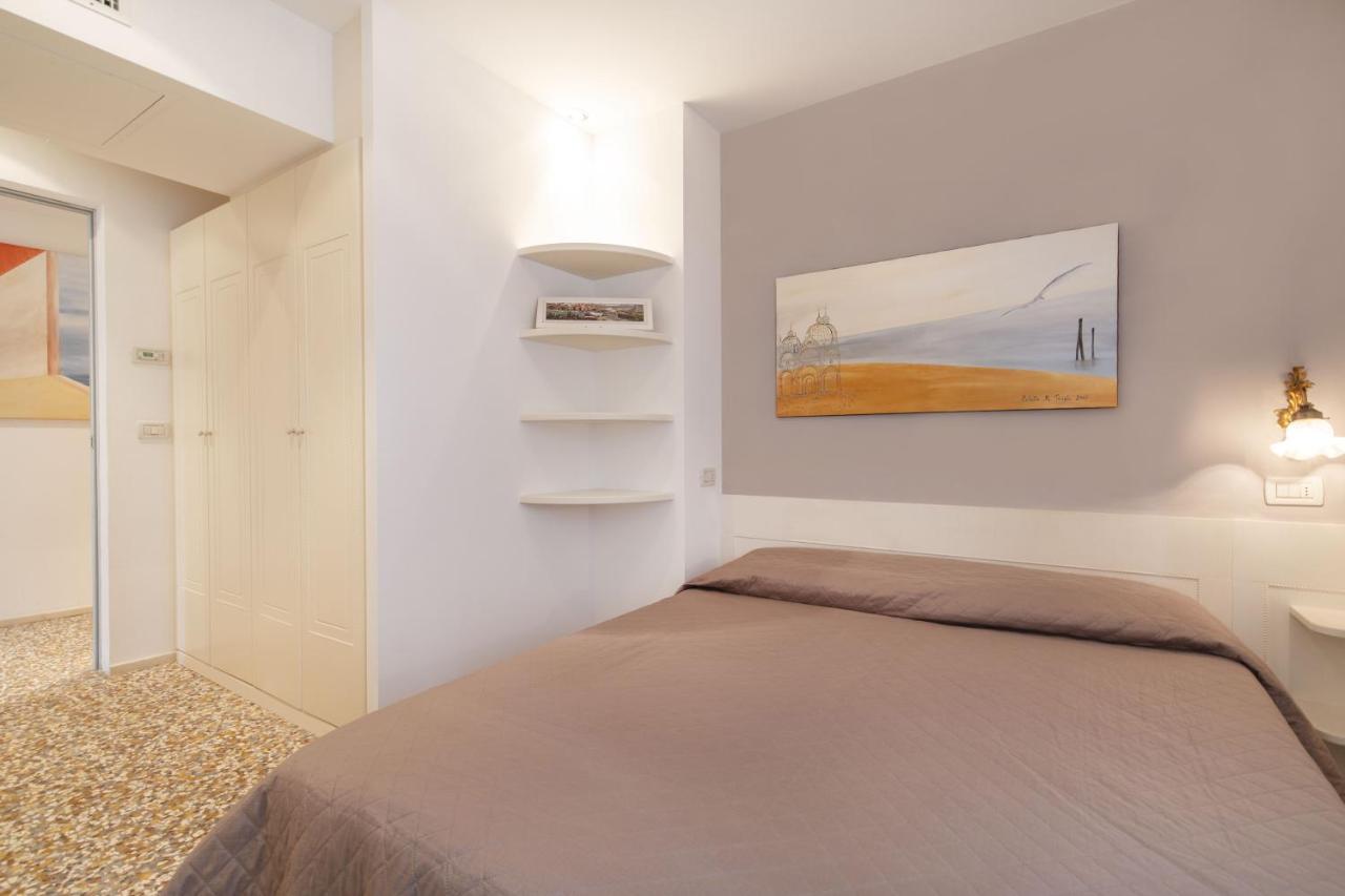 Friari Suite-Luxury Apt. Close To Rialto Bridge Velence Kültér fotó